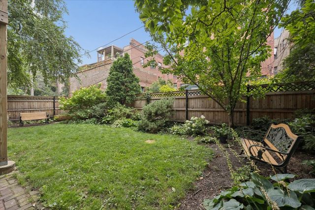 5522 S Everett Avenue 1, Chicago, IL 60637