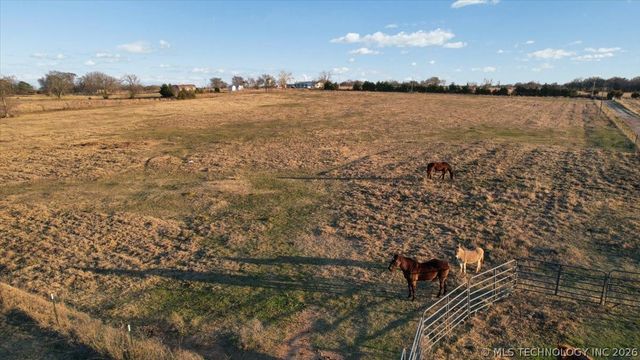 4053 Armstrong Academy Road, Bennington, OK 74723