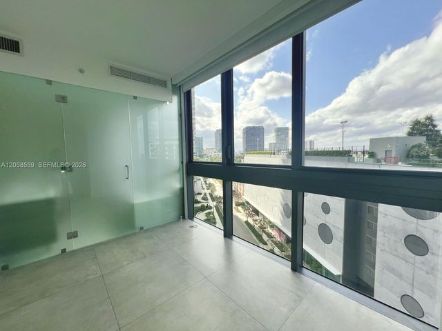 650 NE 32nd Street 908, Miami, FL 33137