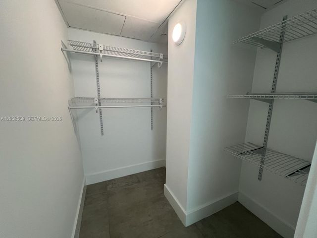 650 NE 32nd Street 908, Miami, FL 33137