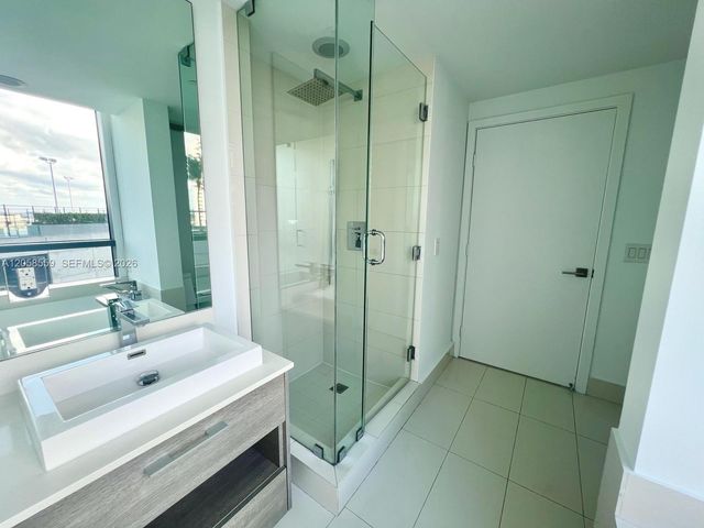 650 NE 32nd Street 908, Miami, FL 33137