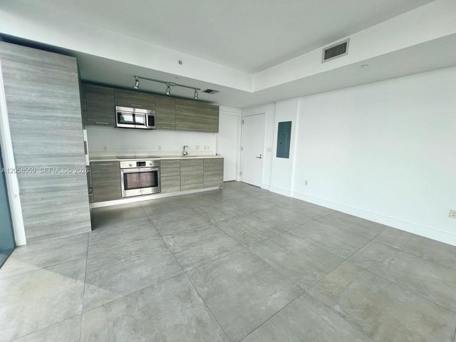 650 NE 32nd Street 908, Miami, FL 33137