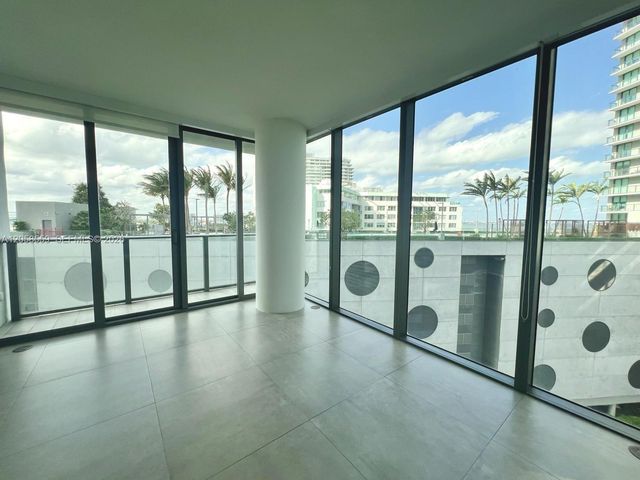 650 NE 32nd Street 908, Miami, FL 33137