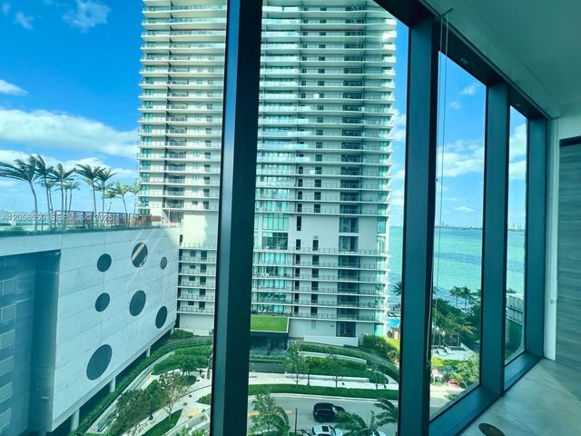 650 NE 32nd Street 908, Miami, FL 33137