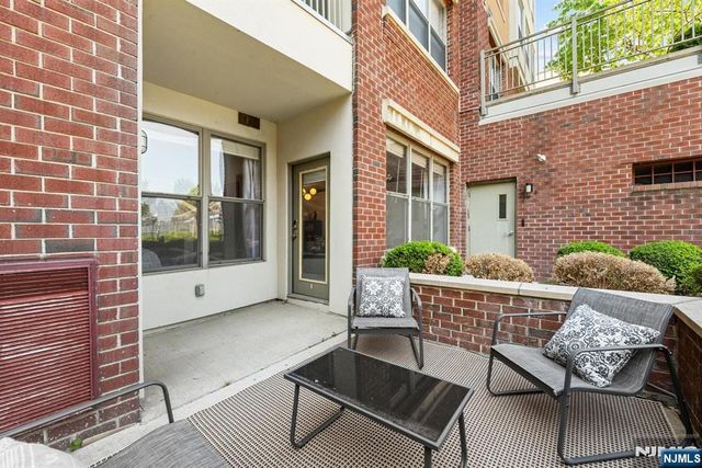 24 Ave At Port Imperial B37, West New York, NJ 07093