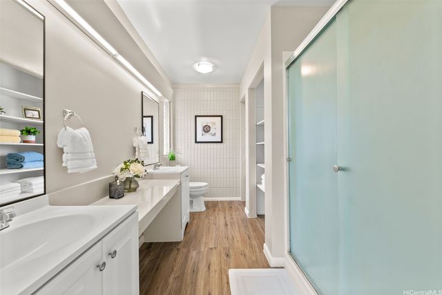 214 Koko Isle Circle 1707, Honolulu, HI 96825