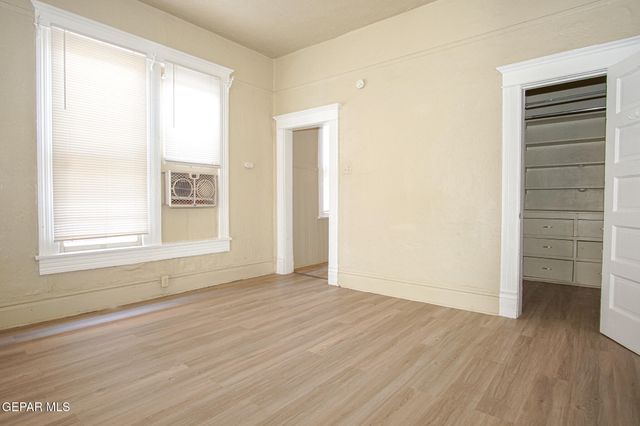 1419 WYOMING Avenue, El Paso, TX 79902