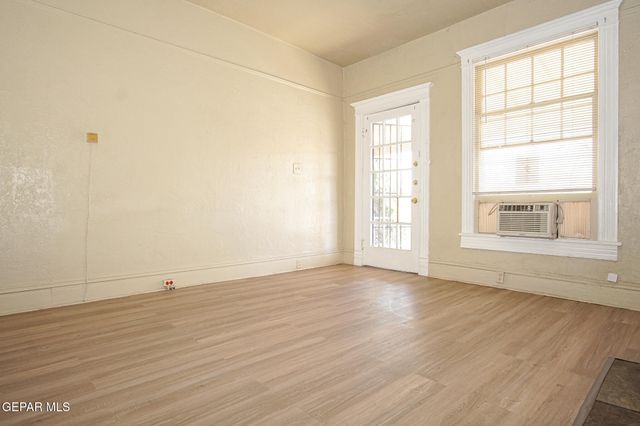 1419 WYOMING Avenue, El Paso, TX 79902