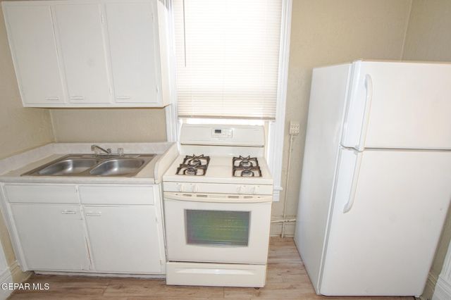 1419 WYOMING Avenue, El Paso, TX 79902