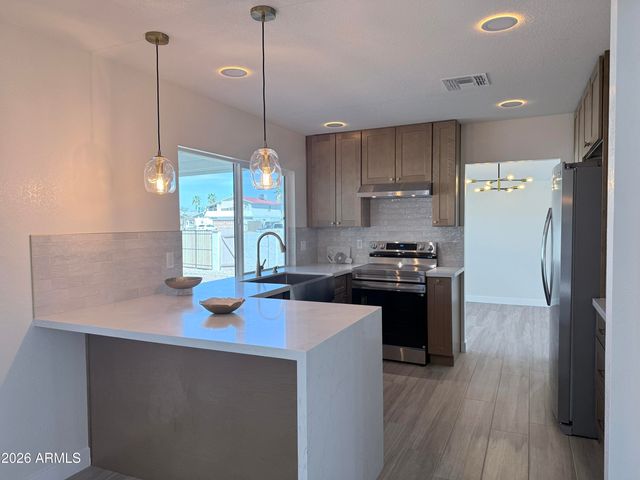 3130 W SANDRA Terrace, Phoenix, AZ 85053