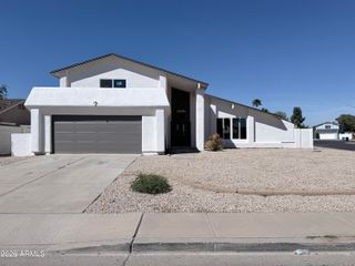 3130 W SANDRA Terrace, Phoenix, AZ 85053