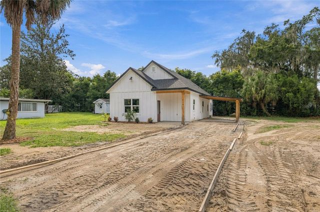 150 NW 2ND STREET, Williston, FL 32696