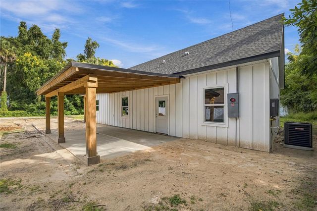 150 NW 2ND STREET, Williston, FL 32696