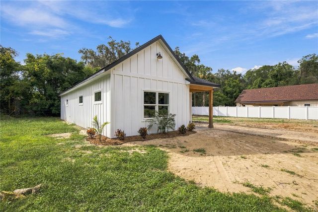150 NW 2ND STREET, Williston, FL 32696