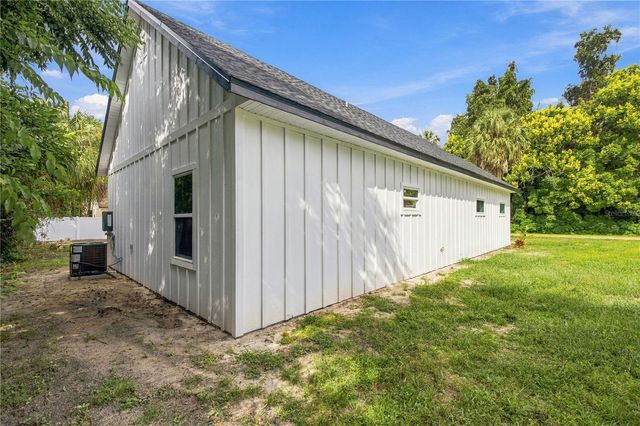 150 NW 2ND STREET, Williston, FL 32696