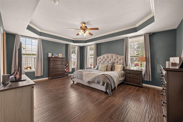 3301 Sequoia Lake Trail, Pearland, TX 77581