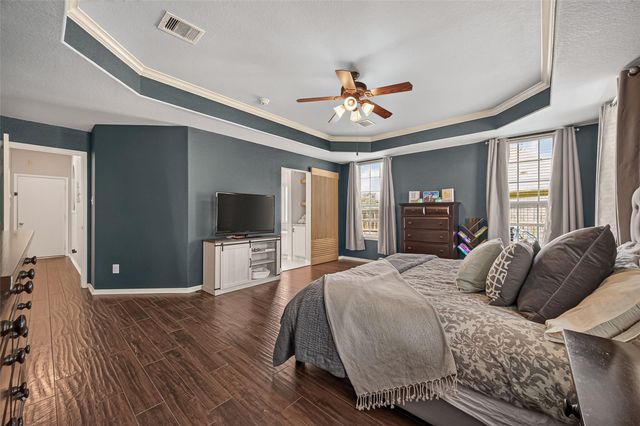 3301 Sequoia Lake Trail, Pearland, TX 77581