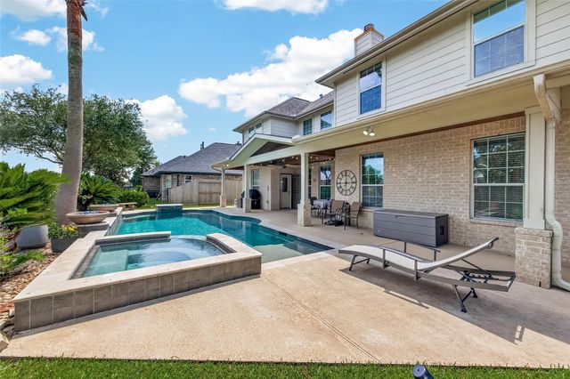 3301 Sequoia Lake Trail, Pearland, TX 77581