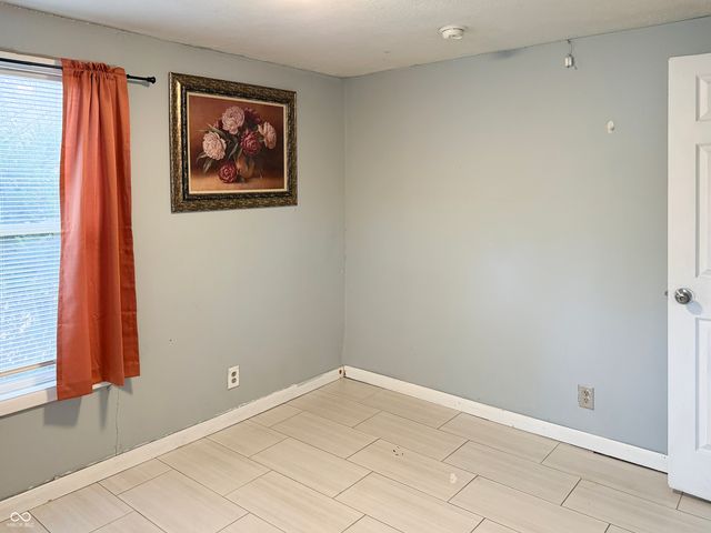 2830 S Lyons Avenue, Indianapolis, IN 46241