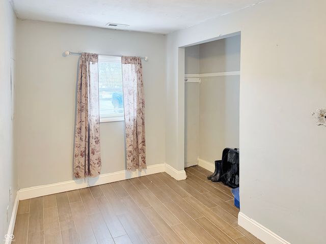 2830 S Lyons Avenue, Indianapolis, IN 46241