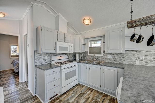 10795 County Road 197a 19, Nathrop, CO 81236