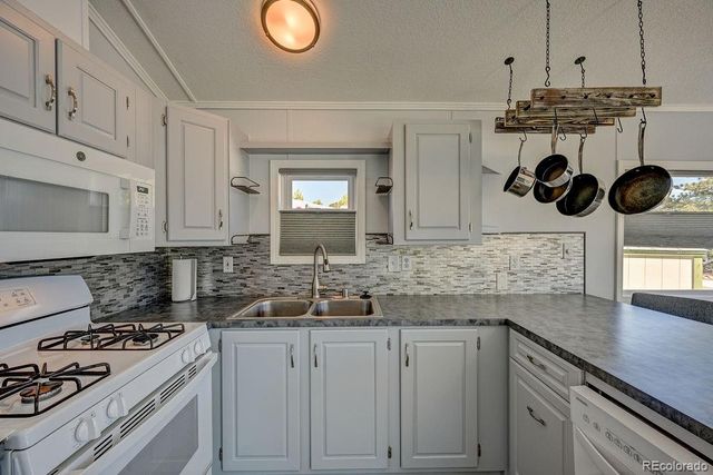 10795 County Road 197a 19, Nathrop, CO 81236