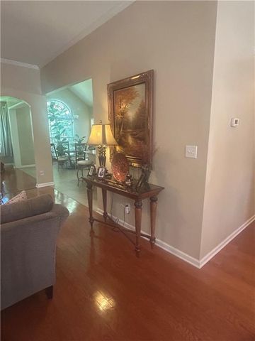 100 Avondale Circle, Newnan, GA 30265