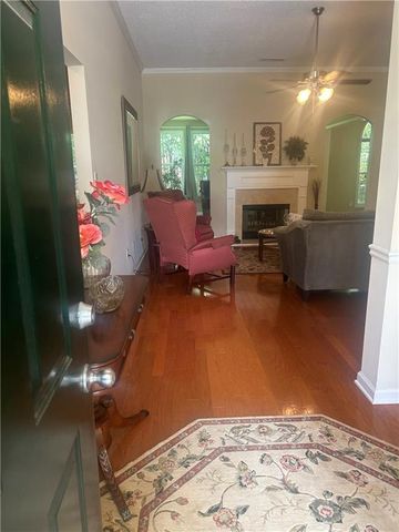100 Avondale Circle, Newnan, GA 30265