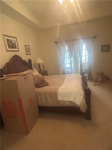 100 Avondale Circle, Newnan, GA 30265