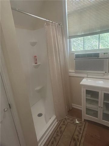 100 Avondale Circle, Newnan, GA 30265