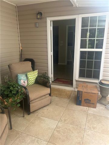 100 Avondale Circle, Newnan, GA 30265