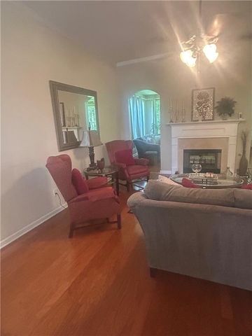 100 Avondale Circle, Newnan, GA 30265
