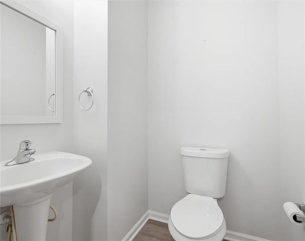 1057 Liberty Parkway NW, Atlanta, GA 30318