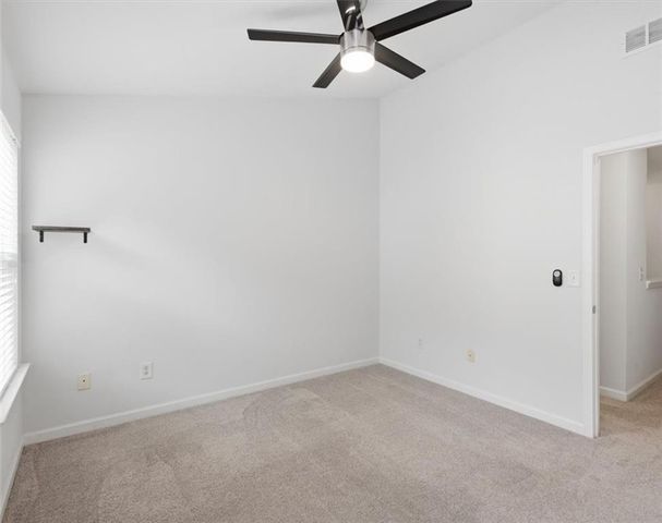 1057 Liberty Parkway NW, Atlanta, GA 30318