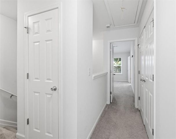 1057 Liberty Parkway NW, Atlanta, GA 30318