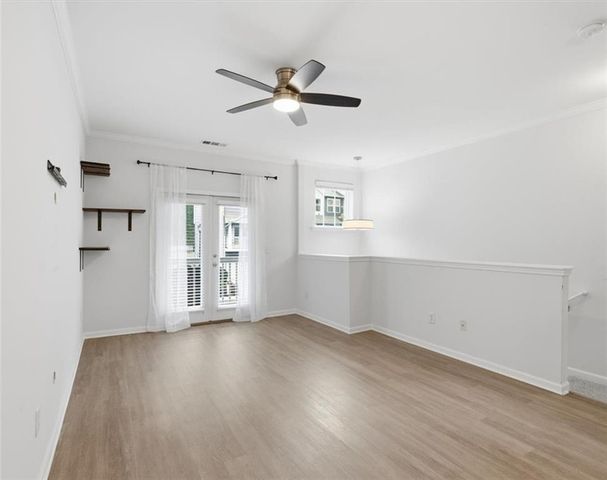 1057 Liberty Parkway NW, Atlanta, GA 30318