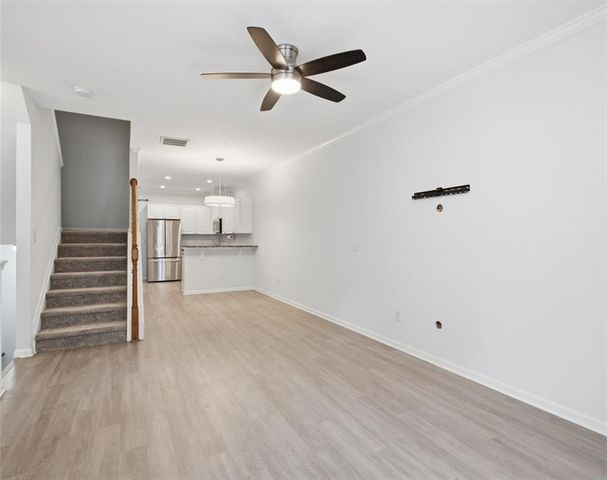 1057 Liberty Parkway NW, Atlanta, GA 30318