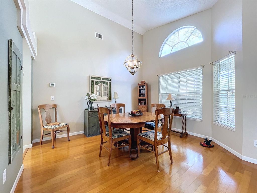 Image 15 of property listing at 7738 GRIMSBY LANE, New Port Richey, FL 34655