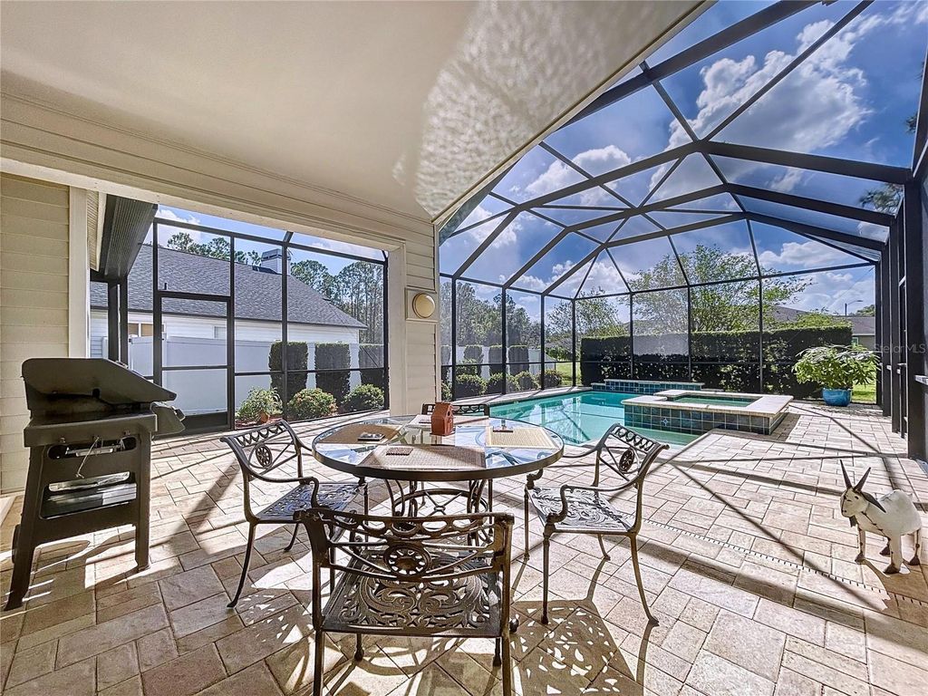 Image 3 of property listing at 7738 GRIMSBY LANE, New Port Richey, FL 34655