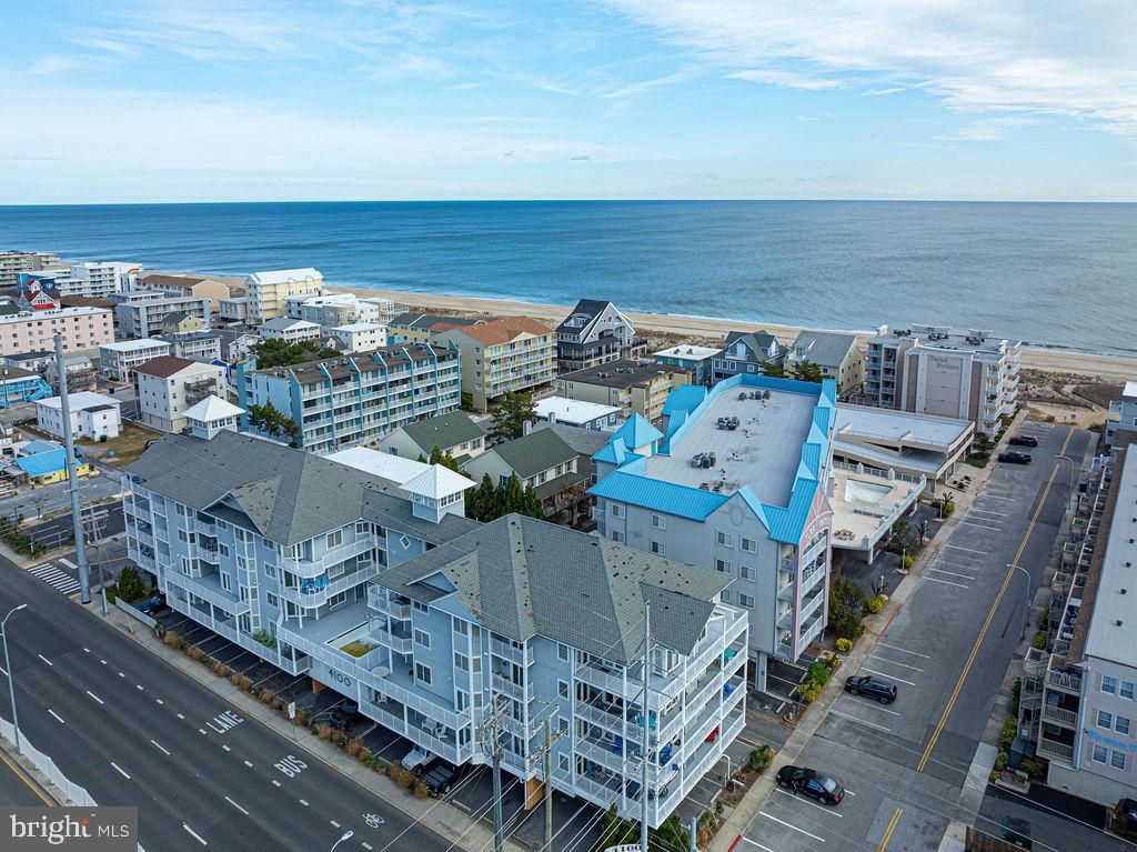 Image 3 of property listing at 18 41ST ST #103, Ocean City, MD 21842