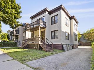 3026 S Hanson AVENUE #3028, Milwaukee, WI 53207