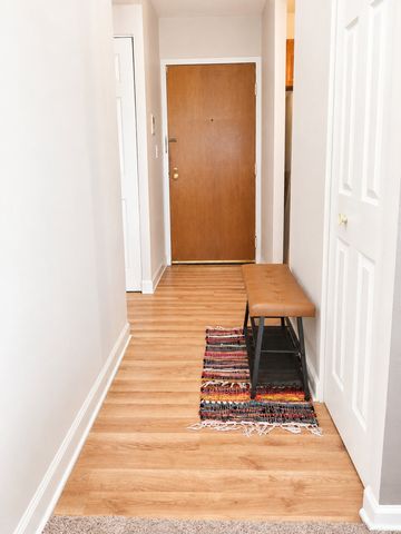 33 N Main Street 10J, Lombard, IL 60148