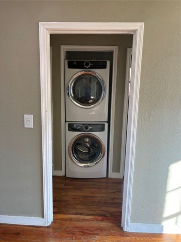 6329 Calmont Avenue, Fort Worth, TX 76116