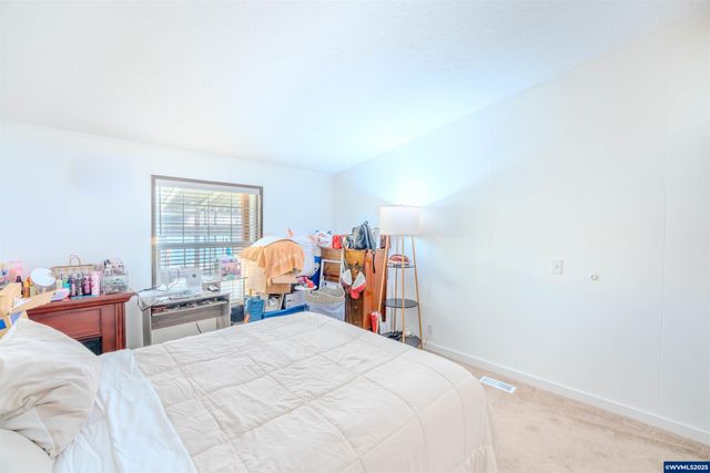 16688 Highway 99E Hwy NE 54, Woodburn, OR 97071