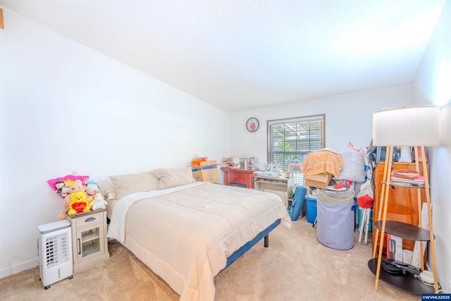 16688 Highway 99E Hwy NE 54, Woodburn, OR 97071