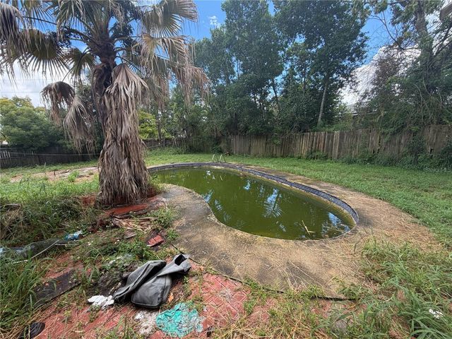 2828 FLORAL WAY, Apopka, FL 32703