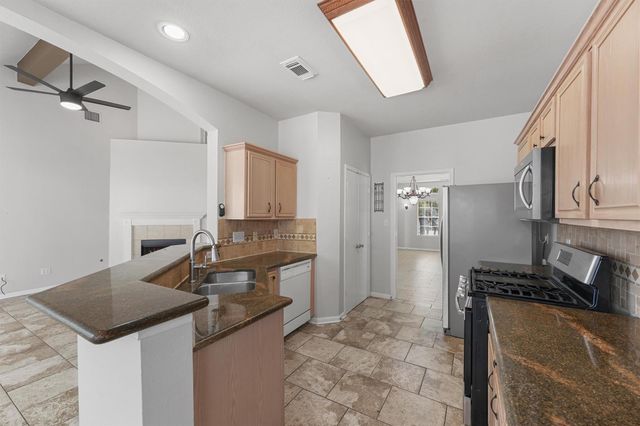 17206 Stonebridge Trail, Houston, TX 77095