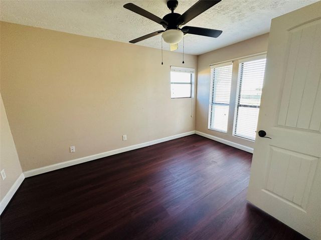 25417 Highway 6, Hempstead, TX 77445