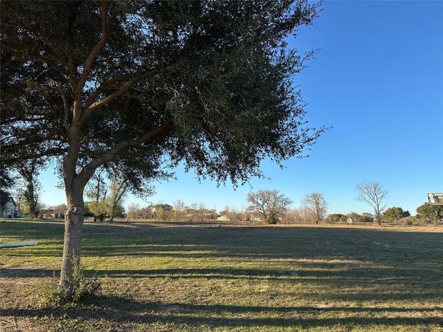 25417 Highway 6, Hempstead, TX 77445