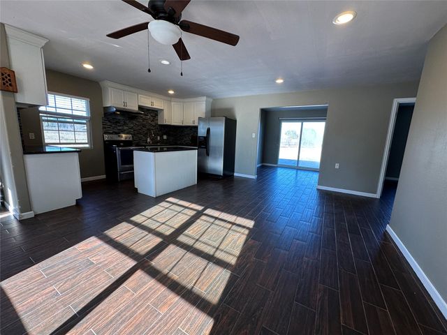 25417 Highway 6, Hempstead, TX 77445